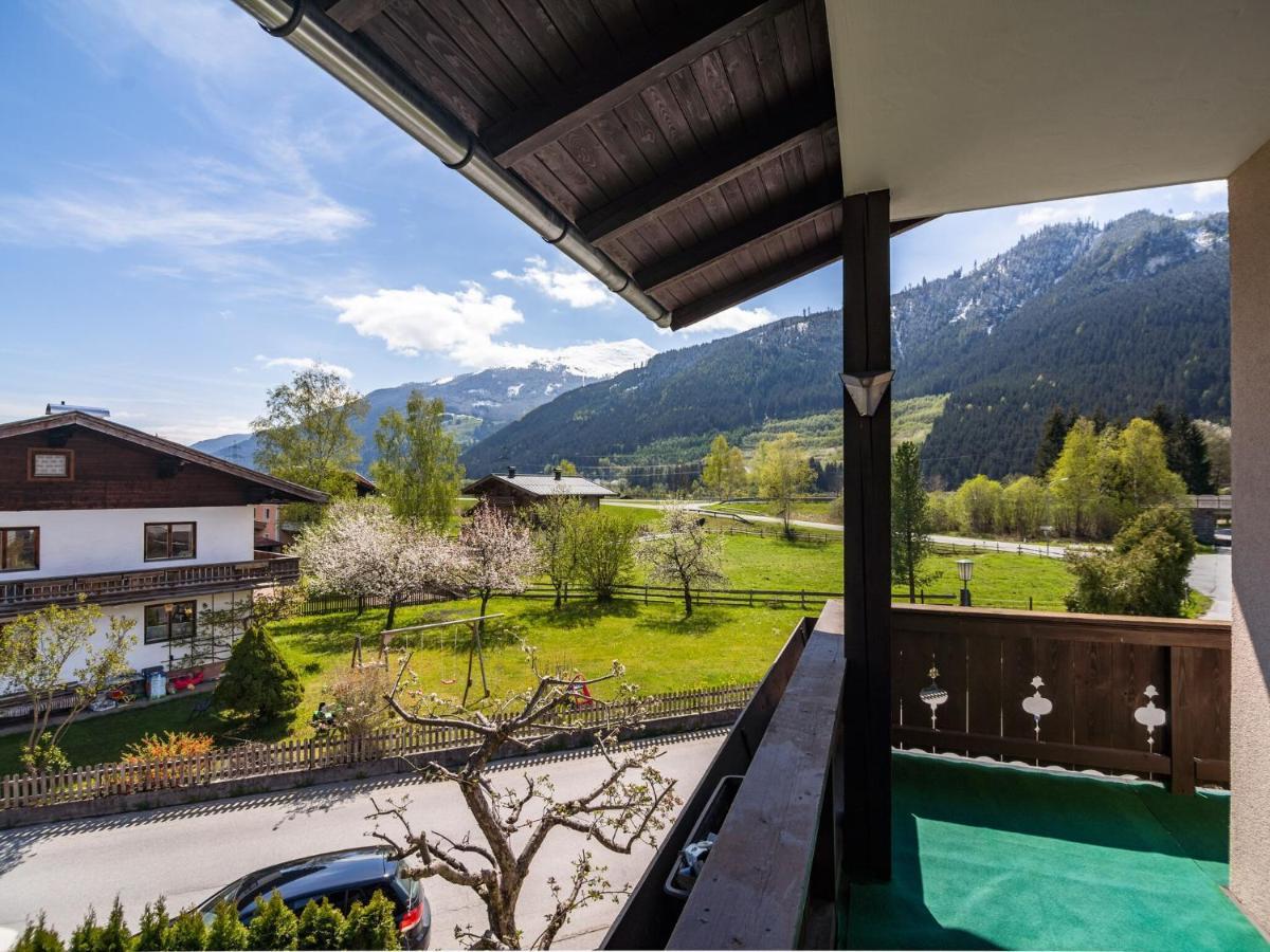 Modern Apartment Near Ski Area In M Hlbach Dorf  エクステリア 写真